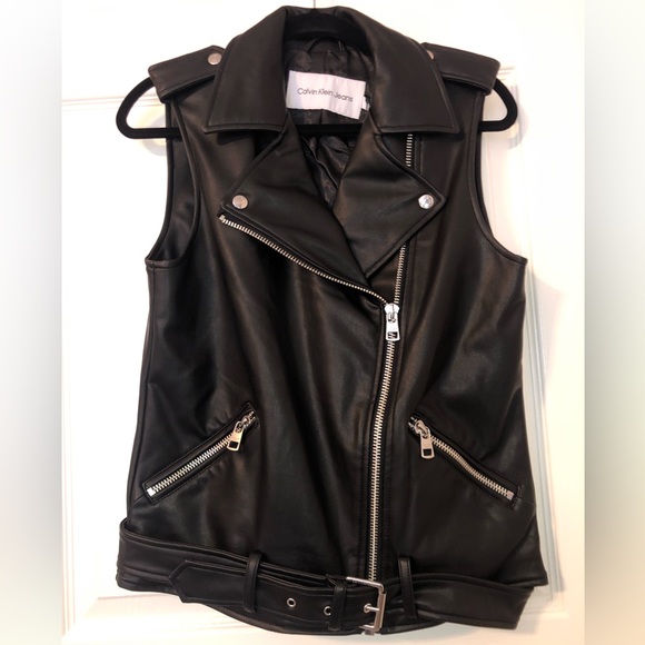 Calvin Klein Vest (XS) - Picture 3 of 7